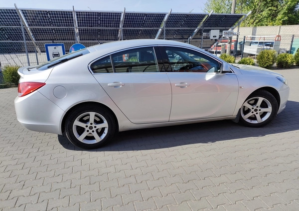 Opel Insignia cena 24900 przebieg: 270000, rok produkcji 2010 z Strzelce Krajeńskie małe 56